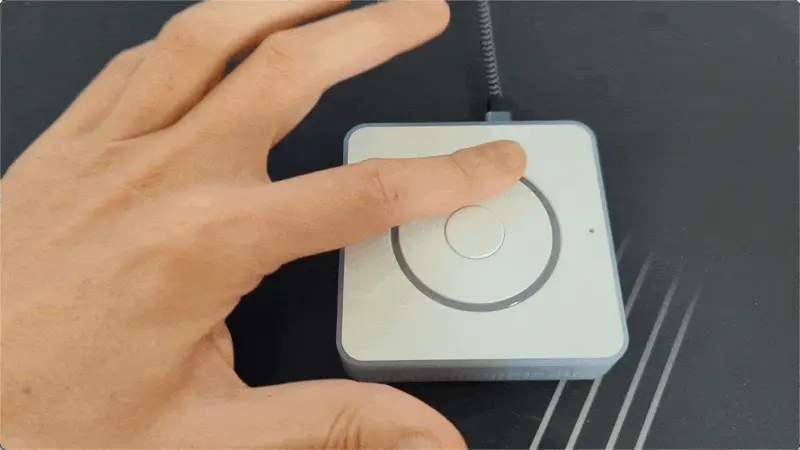 Clip showing how to move the dial to change the volume