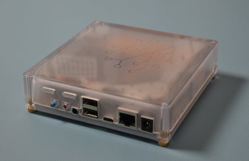 Image showing the connectors of the Yellow with nothing connected to them